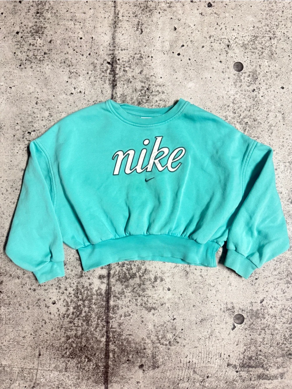 Nike Women's Teal Cropped Sweatshirt